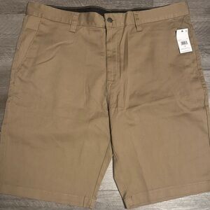 Volcom - Vmonty Stretch Shorts - Khaki / 38 - NWT